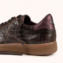 Sneakers Munich Barru 249 Marrón Oscuro y Bronce