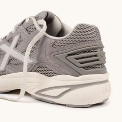 Sneakers Munich M2000 07 Gris Antracita y Gris Claro